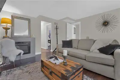 Price Reduced! — Available February 1, 2026 Address: 423 Palace Road, Apt 3, Kingston, ON, K7L 4T5 R...