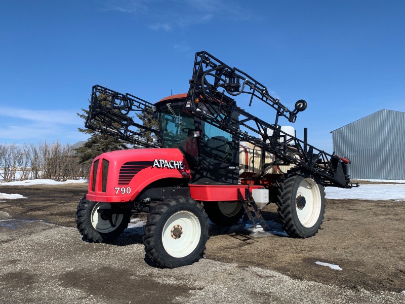 2000 Apache 790 Sprayer For Sale Other Lethbridge Kijiji