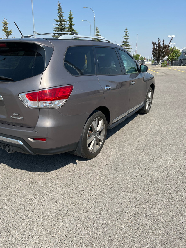 2014 Nissan Pathfinder Platinum  in Cars & Trucks in Calgary - Image 3