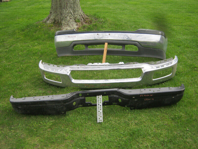 FRONT / REAR BUMPERS in Auto Body Parts in London
