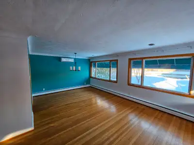 Disponible: à partir du 1er juillet 2025 Quartier résidentiel tranquille et sécuritaire (situé en ar...