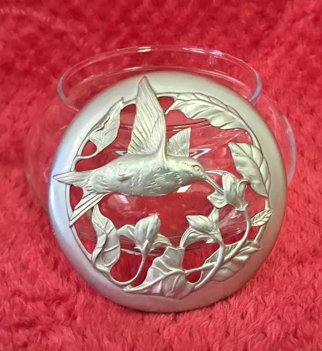 Great Christmas Gift - Seagull Pewter and Vase in Home Décor & Accents in Edmonton - Image 3