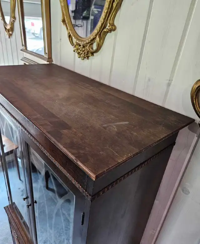Vintage Tall China Cabinet in Hutches & Display Cabinets in Winnipeg - Image 7