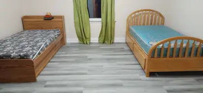 Large Spacious room available for 2 girls (&450 each) at 1st floor in 2 bedrooms floor. Newly renova...