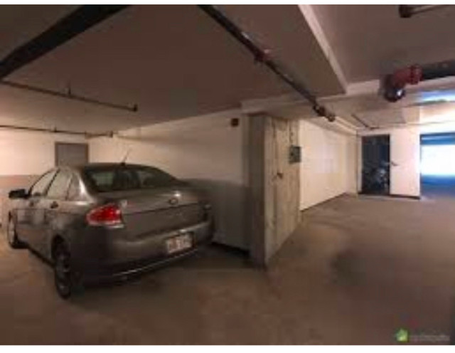 Sherbrooke and St-Denis, indoor parking,  333 Sherbrooke est dans Entreposage et stationnement à louer  à Ville de Montréal