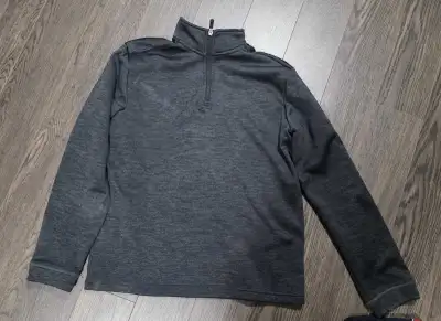 Head Pullover size  Small, View more