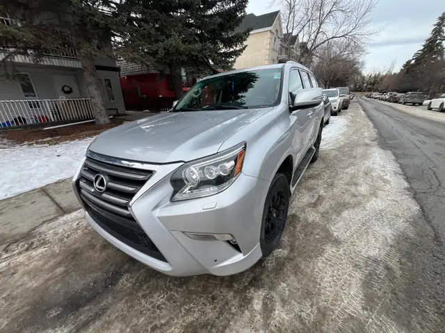 2016 Lexus GX460 luxury in Cars & Trucks in Calgary - Image 6