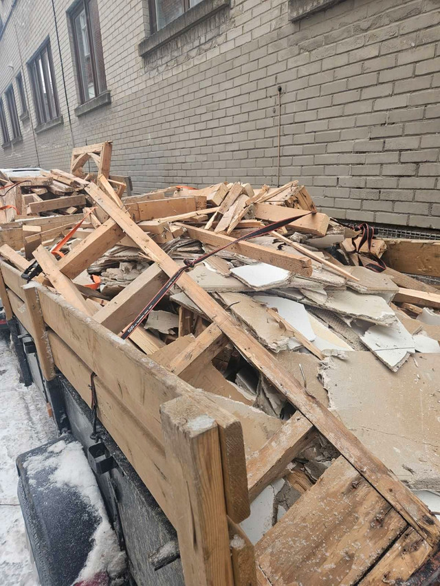 Available to pick up scrap metal  dans Objets gratuits  à Ville de Montréal - Image 4