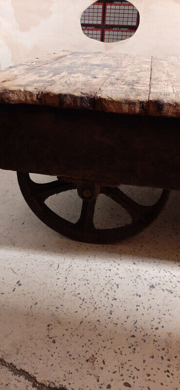 Rustic Cart dans Rangement pour outils et établis  à Hamilton - Image 4