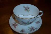 Circa 1930 HAMMERSLEY Bone China mustache cup and saucer