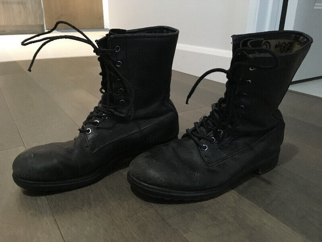 Bottes en cuir leather boots dans Chaussures pour hommes  à Trois-Rivières