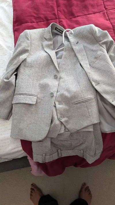 Light Gray Boys 3 Piece Suit Size 8 Formal Outfit Kids Suit, View more