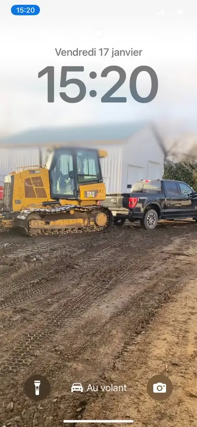 Cat D5K2L LG’ 9645 Hres. 2018 Cabine Lame 6 positions en parfaite condition $130 ,000 pour plus d’in...