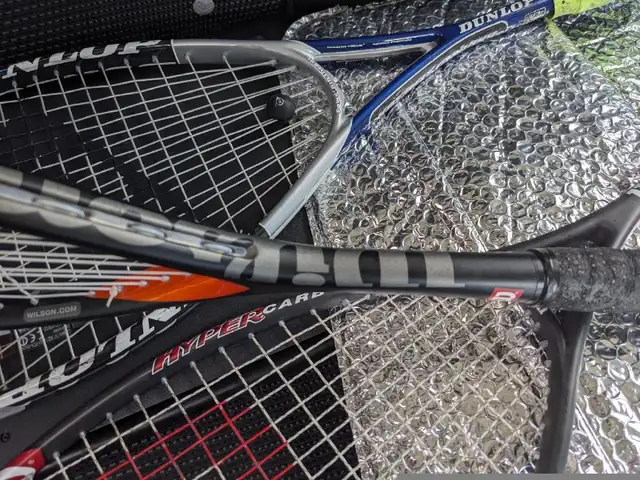 Squash Rackets Wilson-Dunlop in Tennis & Racquet in Mississauga / Peel Region - Image 8
