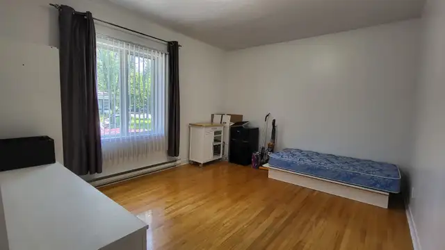 1er juillet à quelques minutes du Cégep Garneau pour étudiant(e)