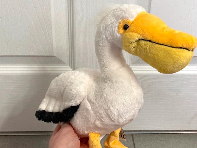 ***LIKE NEW*** Ganz Webkinz Pelican WITHOUT CODE for Sale in Garage Sales in Hamilton