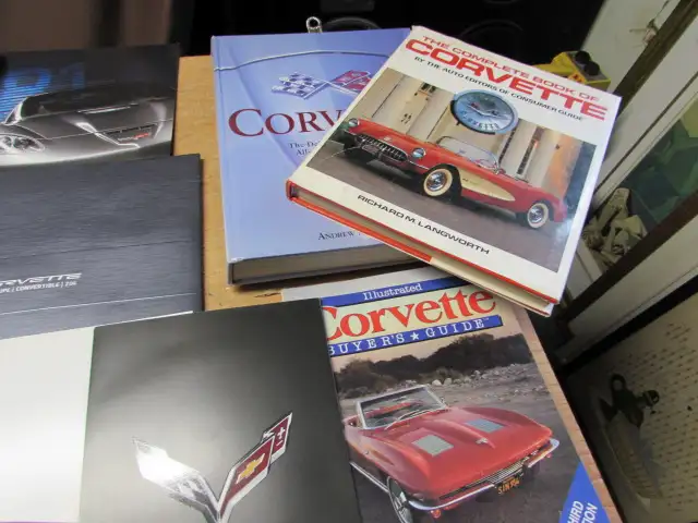 Chevrolet CORVETTE Sales Brochure Collection-from 1975 to 2015 in Magazines in Hamilton - Image 9