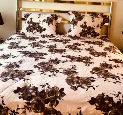 King size duvet cover  cotton two pillowshames and bed skirt, View more
