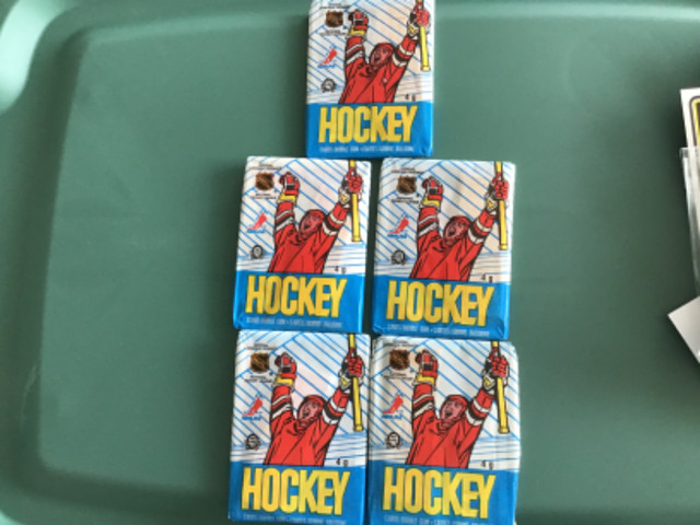1989-90 unopened opc hockey wax packs 5 in total in Arts & Collectibles in City of Toronto