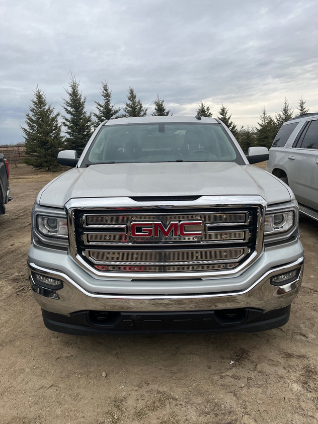 2018 GMC crew cab Kodiak edition 4x4  in Cars & Trucks in Prince Albert