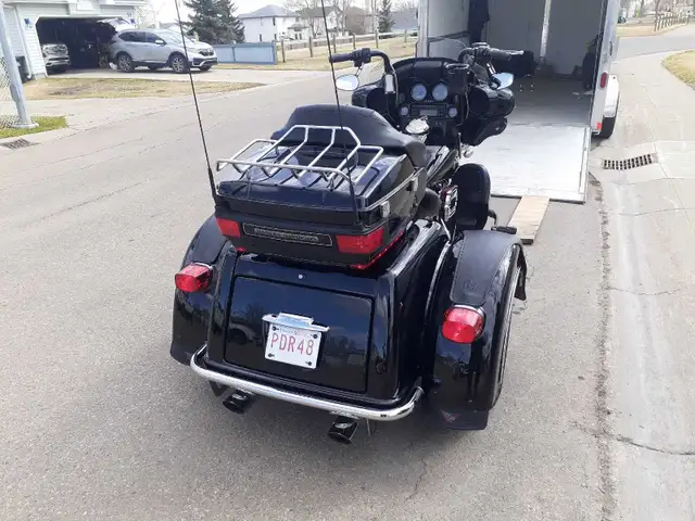 Reflections polishing.  Motorcycle polishing and detailing. in Street, Cruisers & Choppers in Edmonton - Image 4