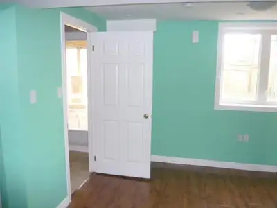 Walk/Out Basement for Rent in Mccowan and steels ave including utilities & Internet Separate Living...