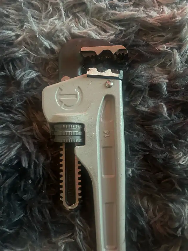 Crescent 14-inch and 18-inch Pile Wrench in Hand Tools in City of Toronto - Image 3