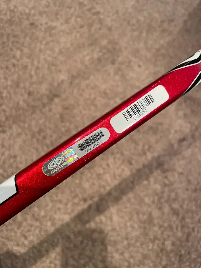 Easton Synergy Elite SE2 Right Hand Hockey Stick 85 Flex Getzlaf in Hockey in Winnipeg - Image 6