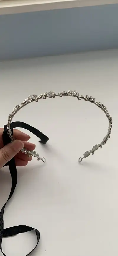 Wedding hair and for hairstyles, comes with 2 black ribbons for styling. Purchased from Bitter sweet