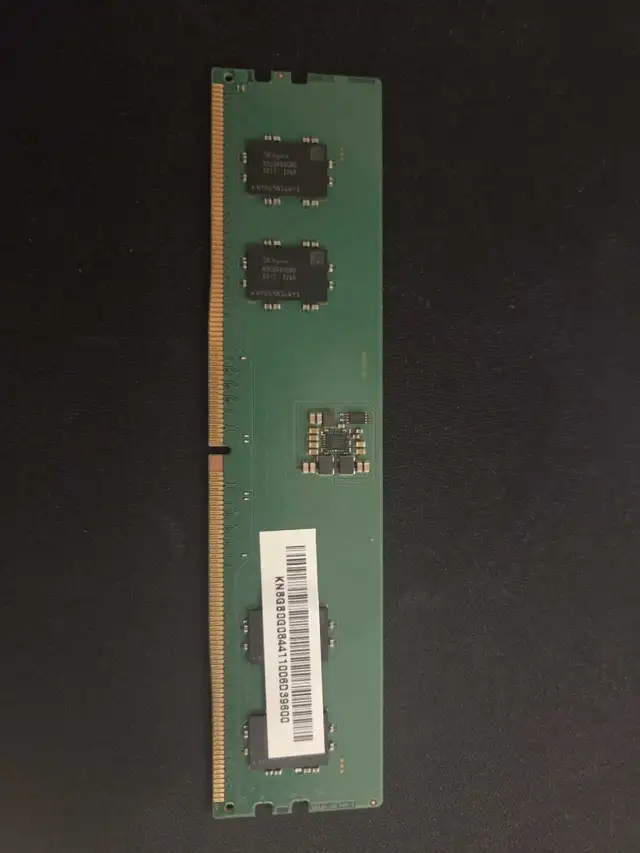 SK hynix DDR5 8GB 5600MHz in Desktop Computers in Edmonton - Image 3
