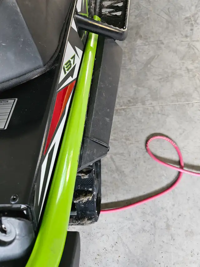 2018 Arctic Cat 8000 limited ES 137 in Snowmobiles in Belleville - Image 4