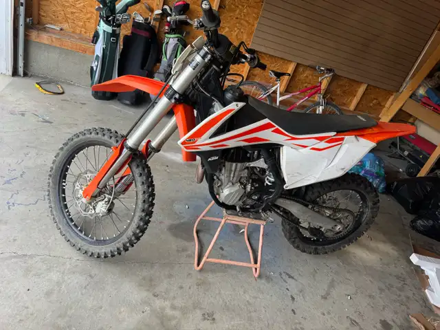 KTM 450 SX-F Dirt Bike in Dirt Bikes & Motocross in Strathcona County - Image 2