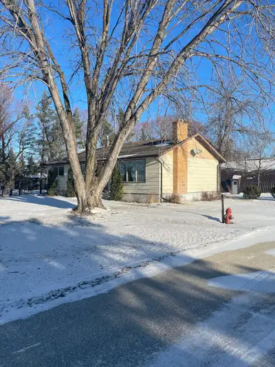 Safe friendly neighborhood . Energy efficient house Year to year lease Credit check ,references requ...