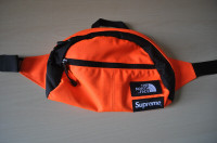 SUPREME X THE NORTH FACE  LUMBAR PACK/SIDE    BAG