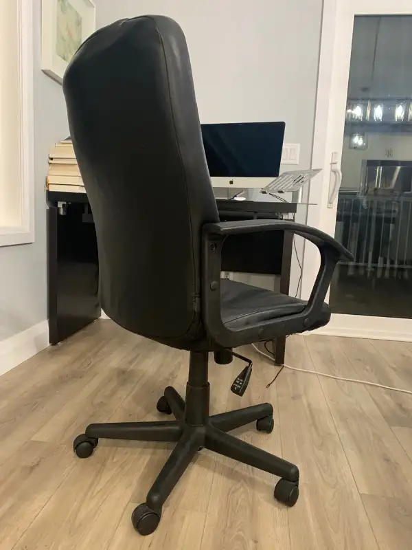 Desk Chair in Chairs & Recliners in Kingston - Image 5