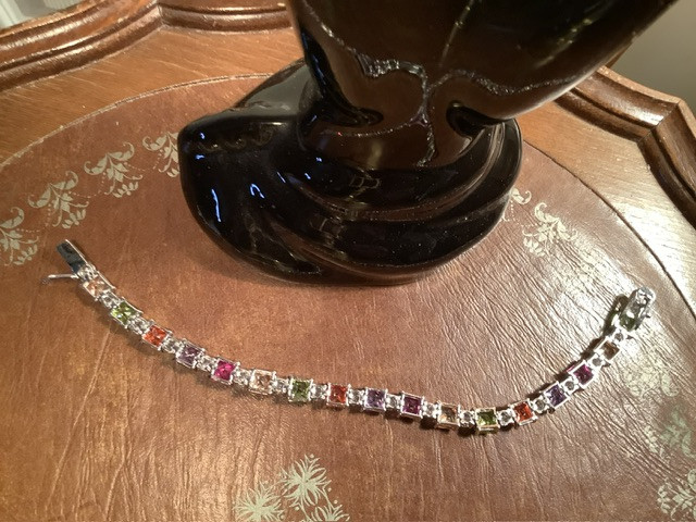 Sterling Silver 925 Tennis Bracelet w 35 Lab Created Sapphires in Jewellery & Watches in Belleville - Image 3