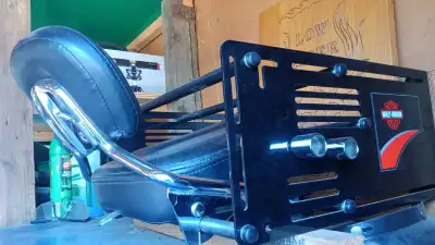 Tour Pack Holder (Moving)