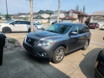 2016 Nissan Pathfinder Leather 7 seats Km 106000 Remote starter New transmission oil New belt Rebuil...