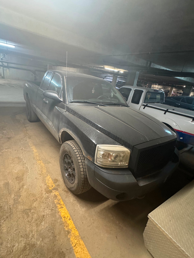 2005 dodge Dakota in Cars & Trucks in Fort McMurray - Image 3