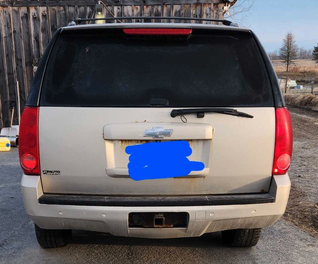 2009 GMC YUKON XL 1500 in Cars & Trucks in Ottawa - Image 4