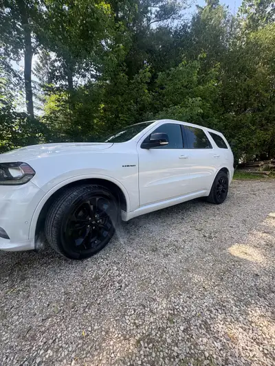 5.7 V8 Hemi. Pearl White ext. Leather interior fully loaded option wise. Excellent shape with just o...
