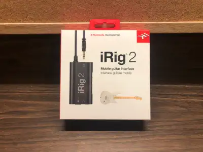 Branchez votre guitare électrique dans le module et ayez accès à une grande sélection d’ampli ou eff...