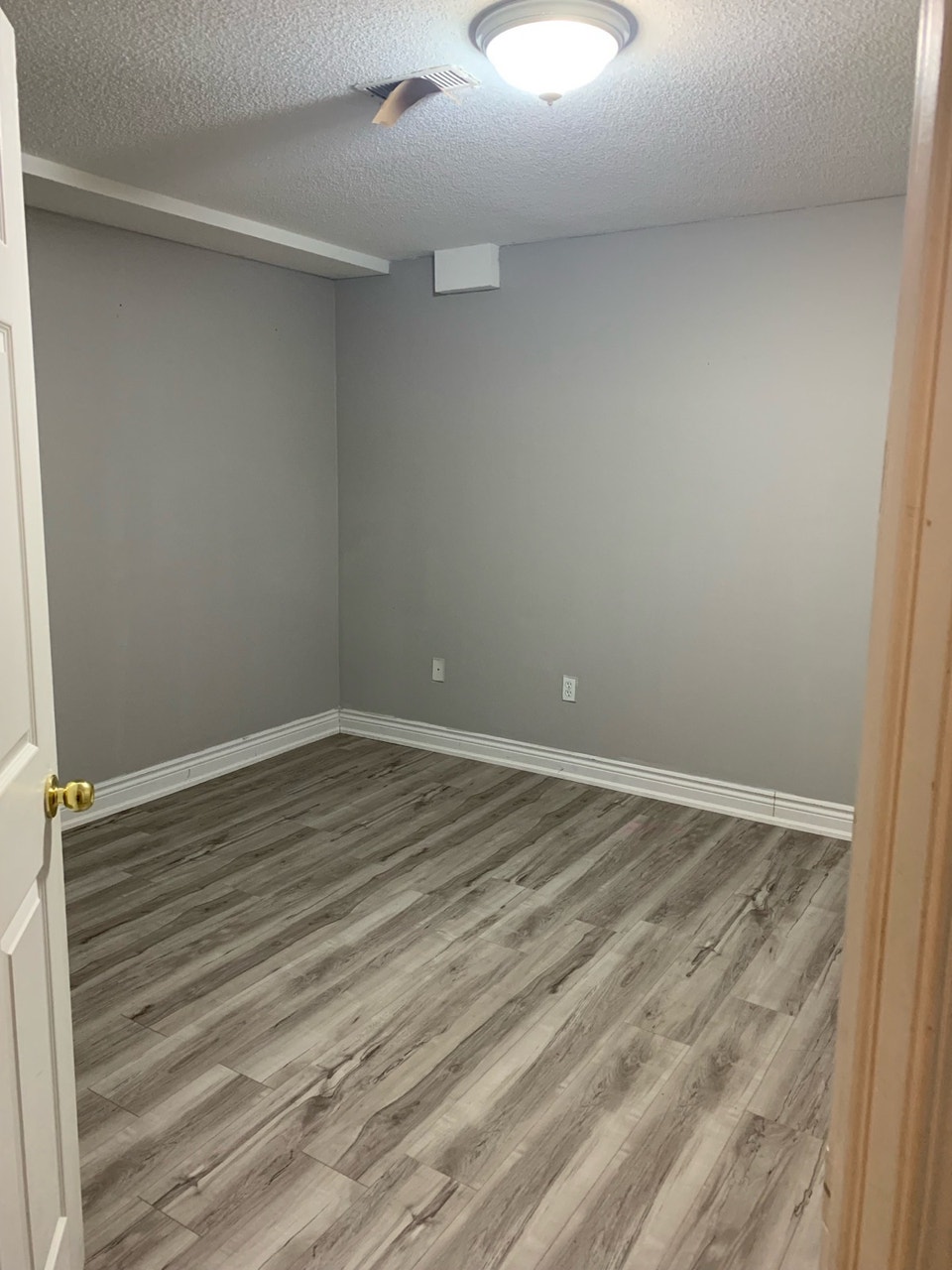 Basement for rent 3