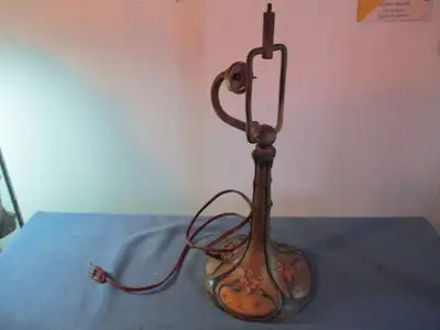 VINTAGE ART DECO METAL LAMP-FLOWER PATTERN-1920/30S-NEEDS REPAIR, View more