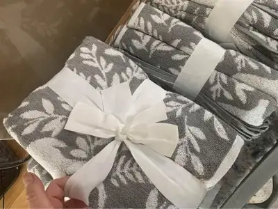 Serviettes jacquard gris/blanc 100% Cotton, View more