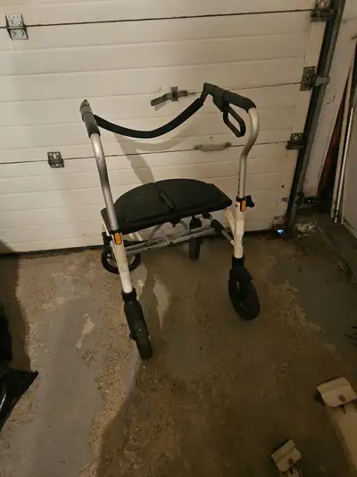 Foldable four-wheel rollator walker with seat - BidRush Lot 21, View more