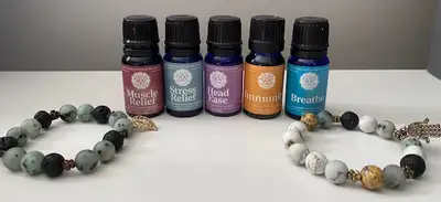 5 pure essential oils, most of them are very little used just to try them and 1 new unopened (Immuni...
