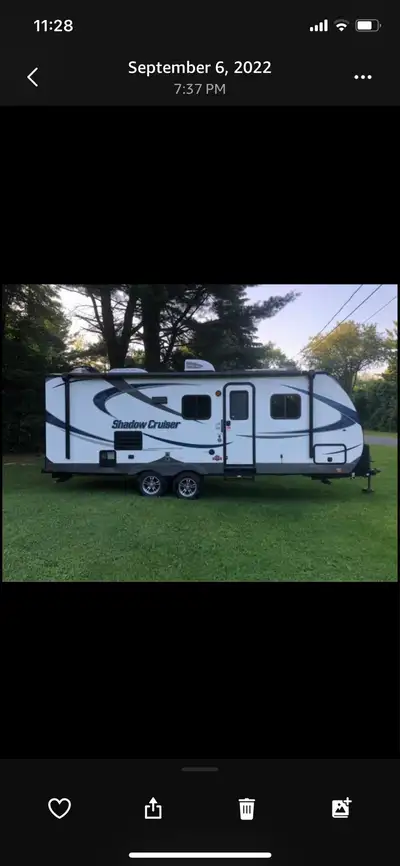 Nouveau pneu installé /New tires installed 2023 Toit refaite/roof done in 2023 Pneus brakes and bear...