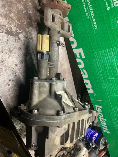 Chev Silverado 8.25” Front Differential. 3:42 ratio, fits 07-14 Unit was dissembled for inspection....