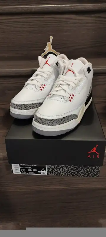 Brand New- DS Jordan 3 Retro White Cement Reimagined 6.5/8 W in Men's Shoes in Markham / York Region - Image 4